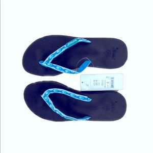 BRAND NEW Reef Sandals